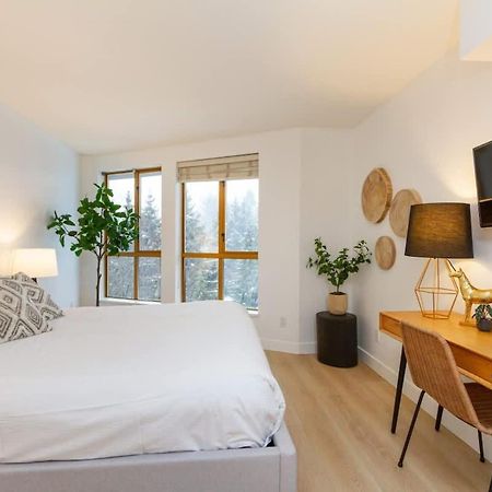 Renovated 1Bed-1Bath In Village With Pool, Hot Tub, And Sauna Whistler Ngoại thất bức ảnh